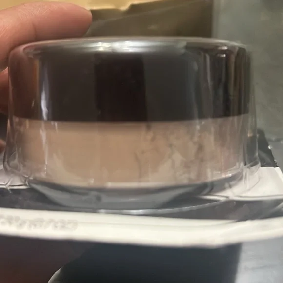 New cover girl - Picture 3 of 3